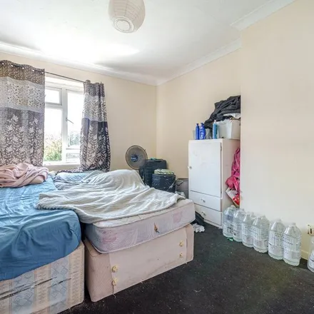 Rent this 4 bed duplex on 1 Chailey Road in Brighton, BN1 9JE