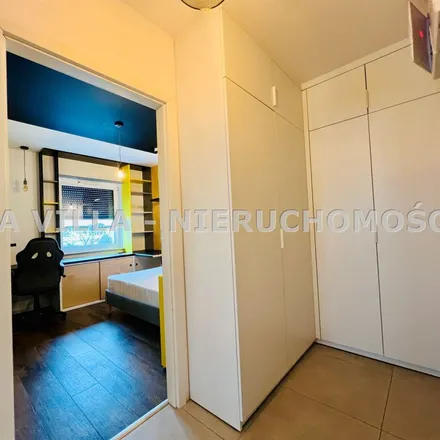 Rent this 3 bed apartment on Jana Ostroroga 39 in 64-100 Leszno, Poland
