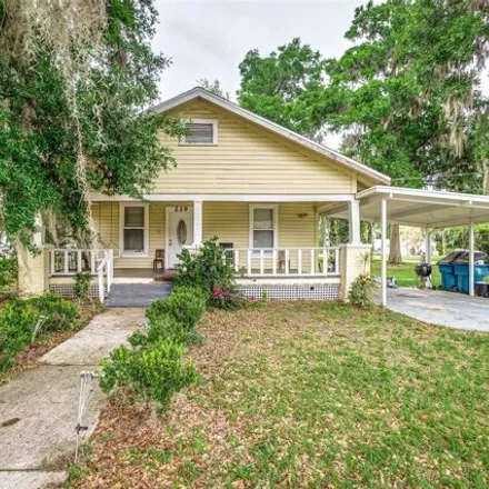 Buy this 3 bed house on 613 North Oak Avenue in Fort Meade, Polk County