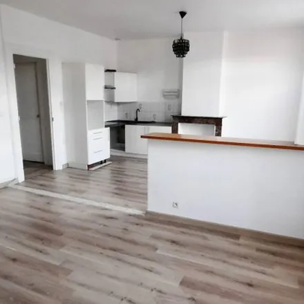 Rent this 3 bed apartment on 3 Rue du Petit Séminaire in 59400 Cambrai, France