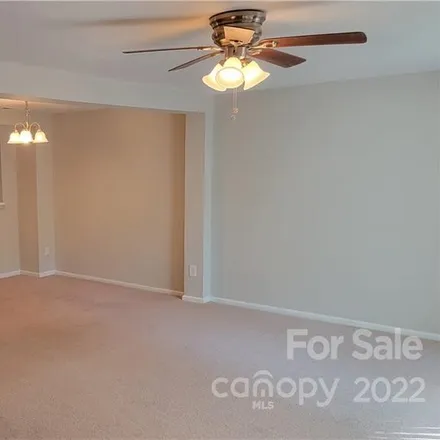 Image 4 - 5908 Bayswater Lane, Charlotte, NC 28212, USA - Townhouse for sale