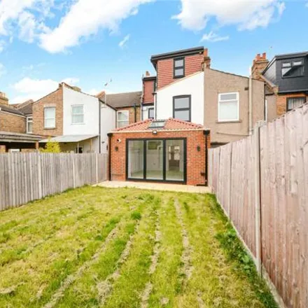 Image 9 - 179 Fulbourne Road, London, E17 4EG, United Kingdom - Townhouse for sale