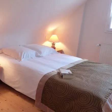 Rent this 5 bed house on 56470 La Trinité-sur-Mer