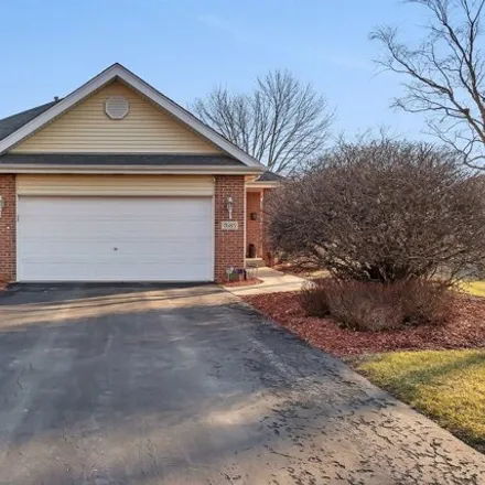 Buy this 2 bed house on 7661 Thistlewood Lane in Frankfort, IL 60423