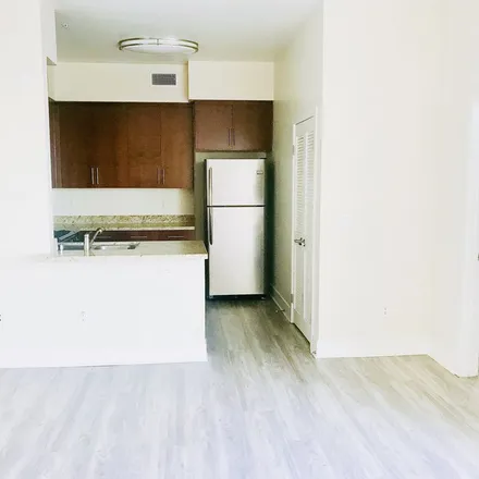 Rent this 2 bed apartment on Colapasta in 5th Street, Santa Monica