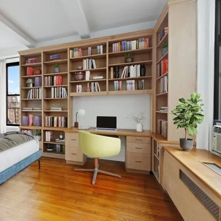 Image 9 - 135 West 79th Street, New York, NY 10024, USA - Apartment for sale