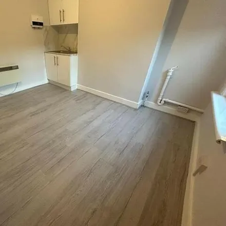 Rent this studio apartment on 34 Hampden Road in London, N8 0JA