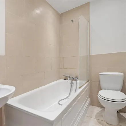 Image 5 - 21 Beechdale Road, London, SW2 2BE, United Kingdom - Apartment for rent