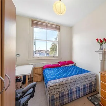 Image 4 - 235 Earl's Court Road, London, SW5 9FE, United Kingdom - Apartment for sale