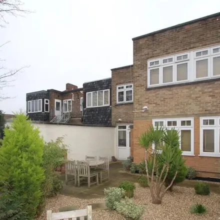 Rent this 1 bed apartment on Rosslyn Crescent in Greenhill, London