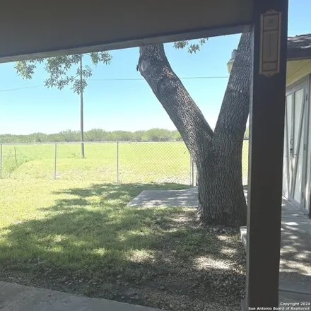 Image 2 - 364 Sun Flower Drive, Marion, Guadalupe County, TX 78124, USA - House for sale