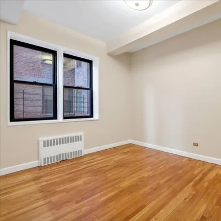 Image 9 - 83-75 Woodhaven Boulevard, New York, NY 11421, USA - Apartment for sale