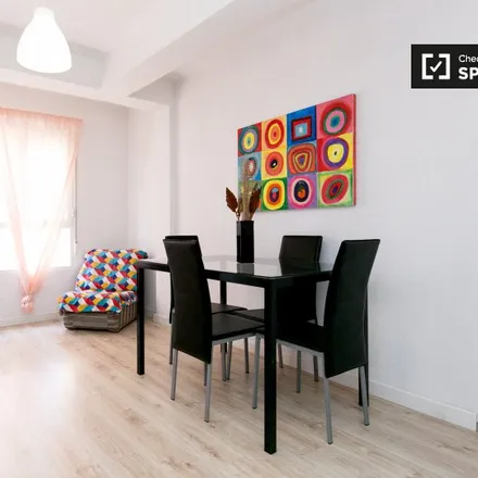 Rent this 2 bed apartment on Calle San Antón in 74, 18005 Granada