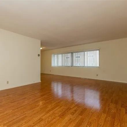 Image 5 - Golfview, 3363 Warrensville Center Road, Shaker Heights, OH 44128, USA - Apartment for rent