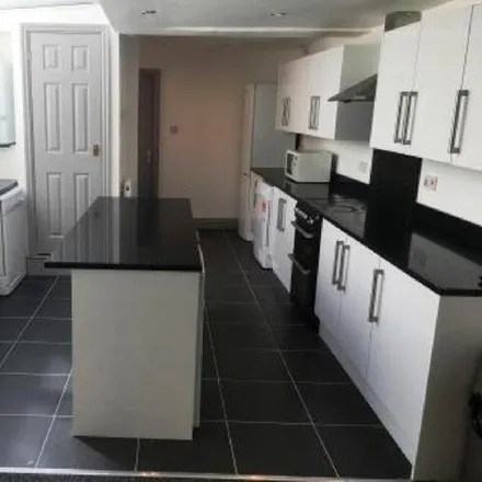 Rent this 6 bed house on 22 Dartmouth Road in Selly Oak, B29 6DR