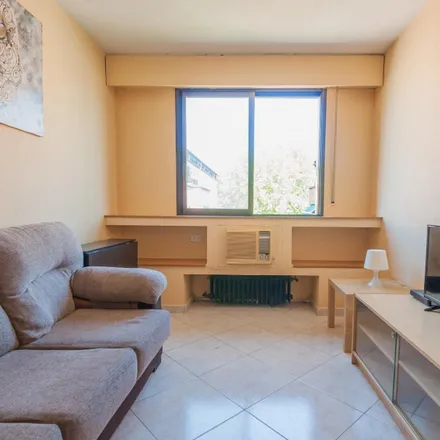 Rent this 2 bed apartment on Madrid in La Panza es Primero, Calle de Rodríguez San Pedro
