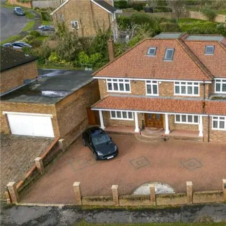 Buy this 6 bed house on Daws Lea in High Wycombe, HP11 1QF