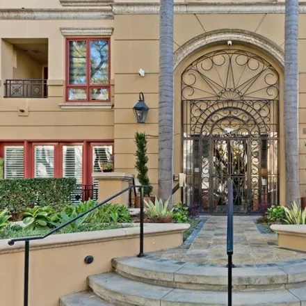 Image 3 - 411 North Oakhurst Drive, Beverly Hills, CA 90210, USA - Condo for sale