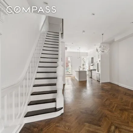 Image 3 - 270 West 132nd Street, New York, NY 10027, USA - Townhouse for rent