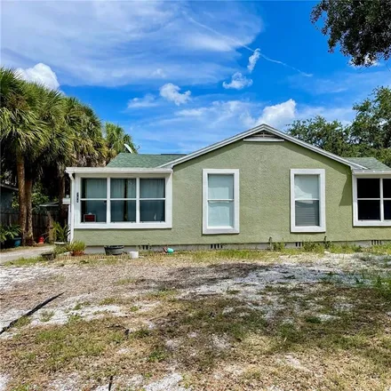 Buy this 2 bed duplex on 679 Minnesota Drive in Clearwater, FL 33755