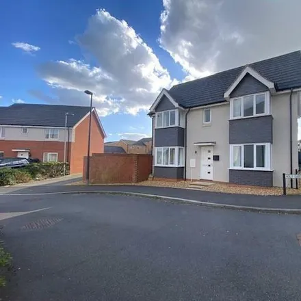 Rent this 3 bed townhouse on 4 Holly Garden in Bristol, BS34 5FU