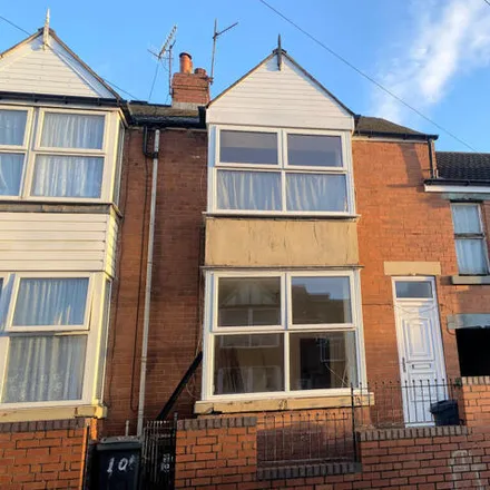 Buy this 2 bed townhouse on Hawkshead Road in Sheffield, S4 8BB