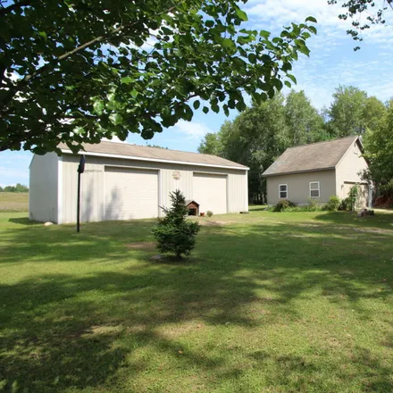 Image 5 - 19545 Pierce Road, Stanwood, Mecosta Township, MI 49346, USA - House for sale