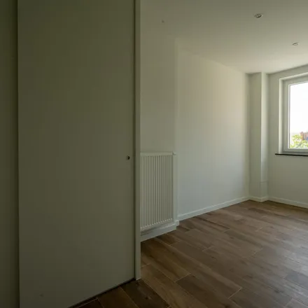 Rent this 3 bed apartment on Rue Mazy 78 in 5100 Jambes, Belgium