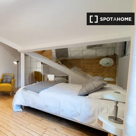 Rent this studio apartment on 6 Rue Viala in 75015 Paris, France
