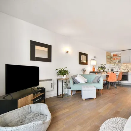 Rent this 2 bed apartment on unnamed road in London, SE13 7RT