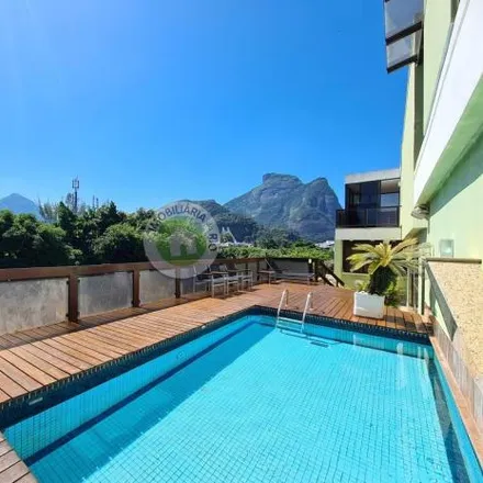 Rent this 6 bed apartment on Avenida Monsenhor Ascâneo in Barra da Tijuca, Rio de Janeiro - RJ