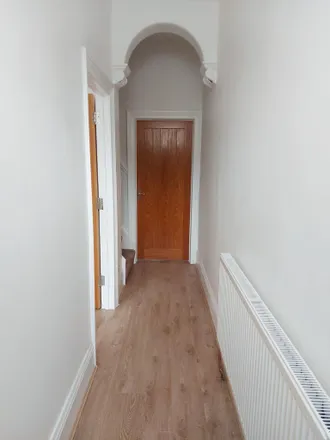 Image 6 - Victor Terrace, Bradford, BD9 4QR, United Kingdom - Townhouse for rent