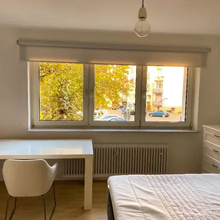 Rent this 2 bed apartment on Oeder Weg in 60318 Frankfurt, Germany