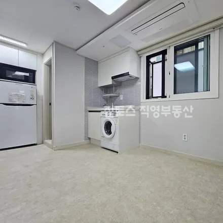 Rent this 1 bed apartment on 서울특별시 관악구 봉천동 218-5
