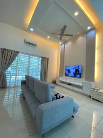 Rent this 4 bed apartment on unnamed road in Machang Bubok, 14020 Bukit Mertajam