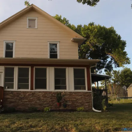 Buy this 6 bed house on 1804 East 8th Street in Sioux Falls, SD 57103