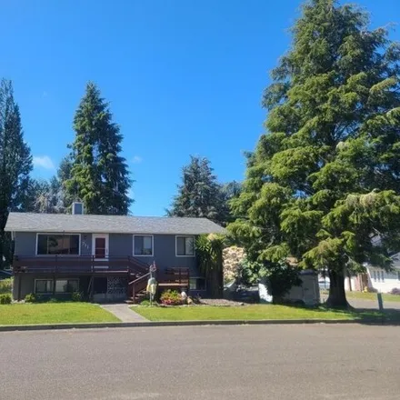 Image 3 - 711 Evergreen Loop, Reedsport, Oregon, 97467 - House for sale