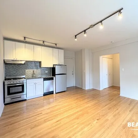 Rent this studio apartment on 2834 W Palmer St