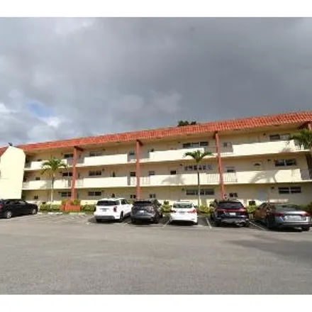 Buy this 1 bed condo on Hollybrook Golf and Tennis Club in 900 Hollybrook Drive, Pembroke Pines