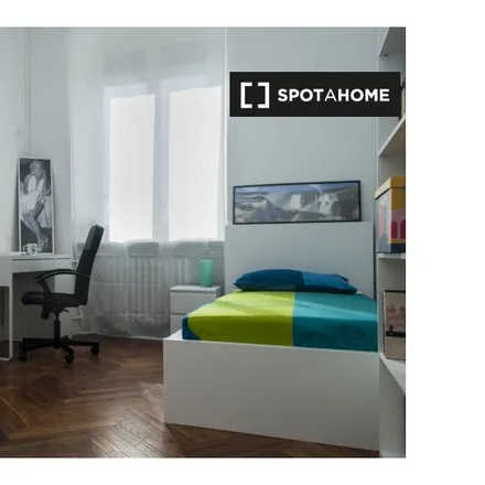 Rent this 6 bed room on Via Bianzè in 4/A, 10143 Turin Torino