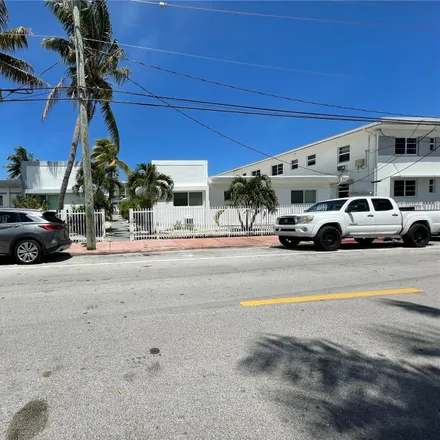 Image 9 - 8215 Crespi Boulevard, Miami Beach, FL 33141, USA - Apartment for rent