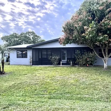 Buy this 4 bed house on 1202 Se 8th Dr in Okeechobee, Florida