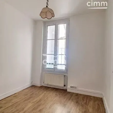 Image 1 - 7 bis Rue Duchesne-Rabier, 45200 Montargis, France - Apartment for rent