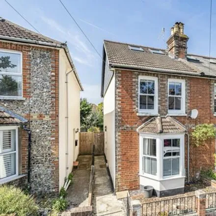 Buy this 4 bed duplex on High Path Road in Guildford, GU1 2QP
