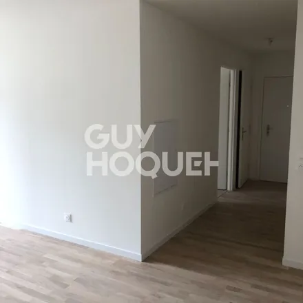 Rent this 1 bed apartment on 41 Rue Jean Jaurès in 94240 L'Haÿ-les-Roses, France