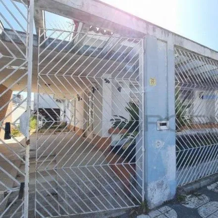 Buy this 4 bed house on Rua Maestro Júlio Enerston de Oliveira in Shangai, Mogi das Cruzes - SP