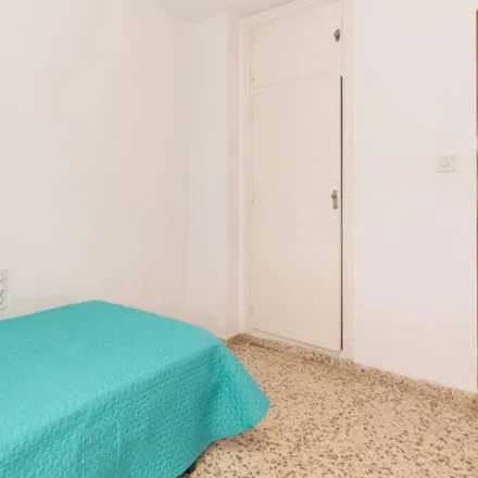 Image 5 - Calle Conde Cifuentes, 18005 Granada, Spain - Apartment for rent