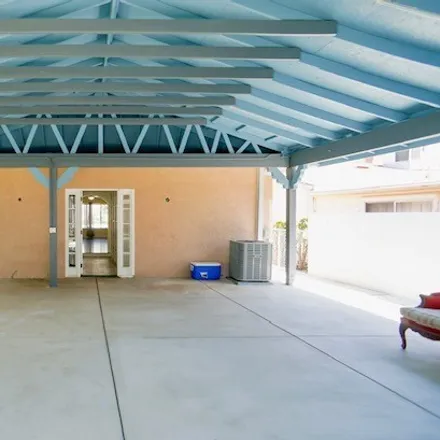 Image 8 - Verdugo Recreation Center, 3201 West Verdugo Avenue, Burbank, CA 91505, USA - House for sale