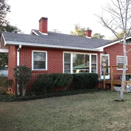 Buy this 3 bed house on 141 White Avenue in Ozark, AL 36360