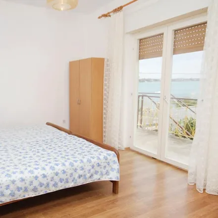 Rent this 4 bed apartment on 23235 Općina Vrsi